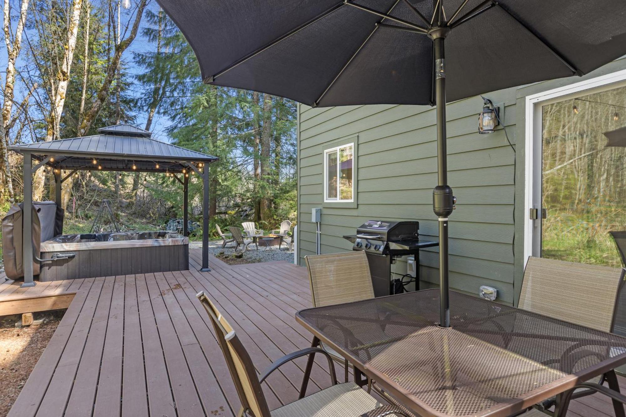Hikers Haven With Hot Tub - Near Mt Rainier! Βίλα Ashford Εξωτερικό φωτογραφία